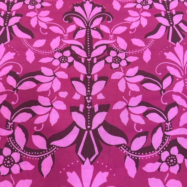 Viscose Estampada Fundo Cereja